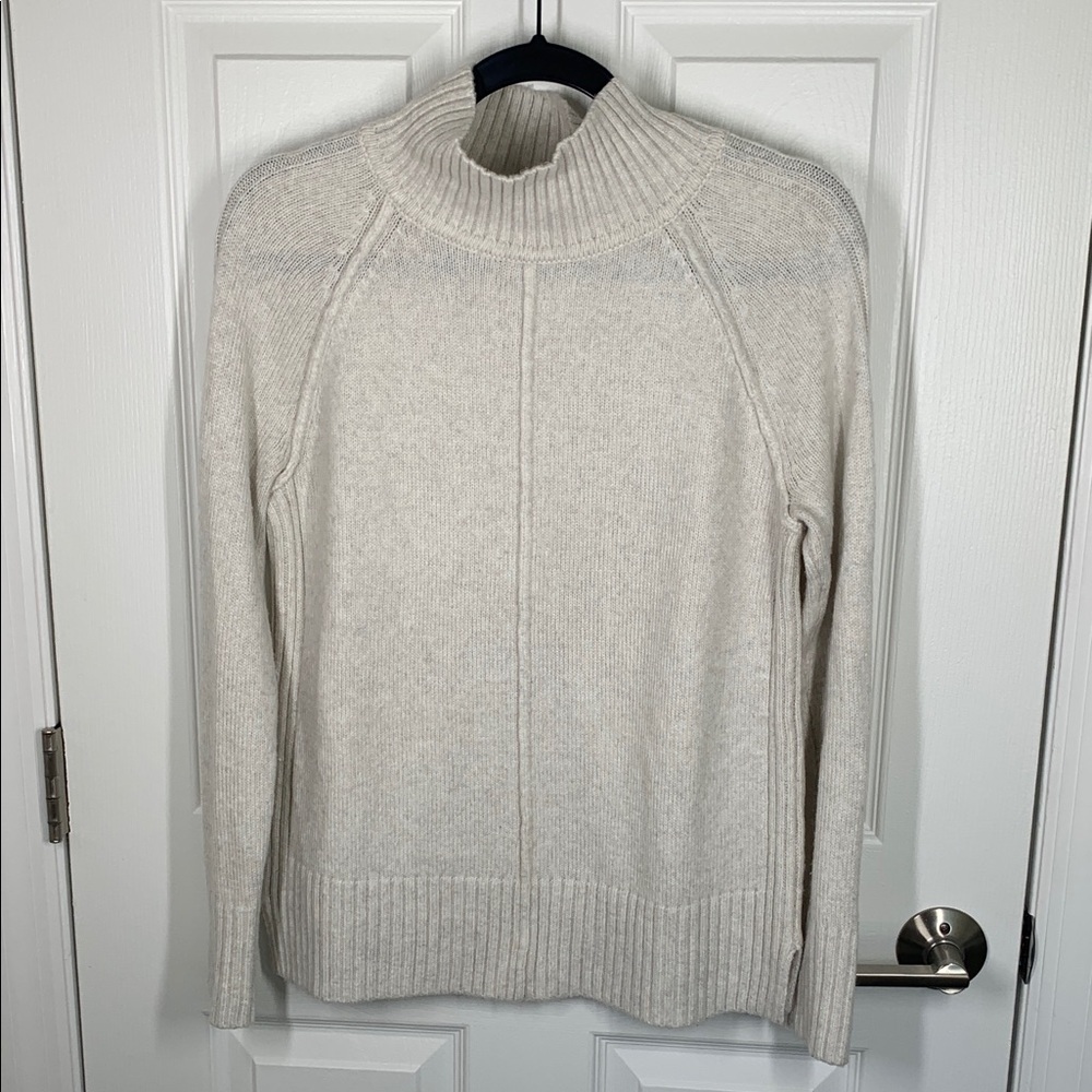 Ann Taylor ivory mock neck sweater size small
